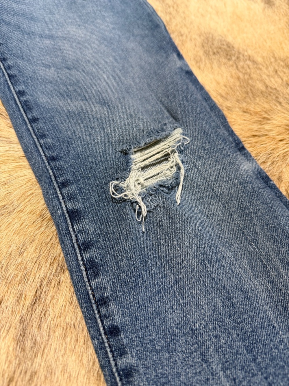Express Skyscraper Jeans Size 2 High Rise Distressed Bootcut Split Hem - Picture 4 of 12